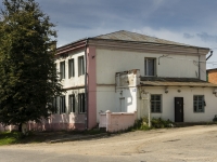 Боровск, улица Коммунистическая, дом 63. офисное здание