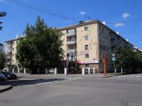 Kemerovo, Ostrovsky st, 房屋 26. 公寓楼