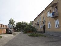 Kemerovo, Chernyakhovsky st, house 10. Apartment house