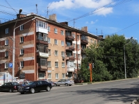 Kemerovo, avenue Oktyabrsky, house 18. Apartment house
