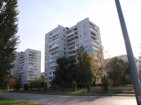 Kemerovo, Stroiteley blvd, 房屋 1. 公寓楼