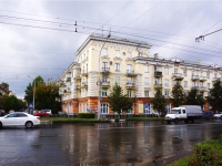 Новокузнецк, Металлургов проспект, дом 47. многоквартирный дом
