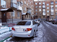 Novokuznetsk, Pionersky avenue, 房屋 1. 公寓楼