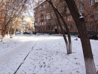 Novokuznetsk, Bardin avenue, house 16. Apartment house