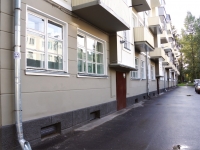 Novokuznetsk, Kirov st, 房屋 28. 公寓楼