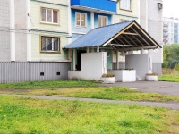 Novokuznetsk, Stroiteley avenue, house 86. Apartment house