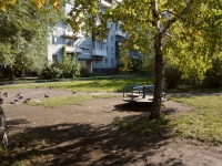 Novokuznetsk, Pokryshkin st, house 10. Apartment house