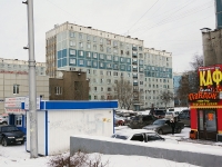 Novokuznetsk, Pokryshkin st, 房屋 24. 公寓楼