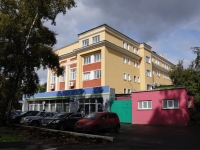 Новокузнецк, улица Энтузиастов, дом 21. многофункциональное здание