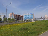 Новокузнецк, Николая Ермакова проспект, дом 1. многоквартирный дом