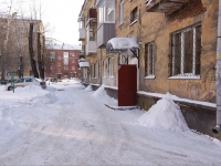 Novokuznetsk, Festivalnaya st, house 15. Apartment house
