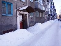 Новокузнецк, улица Сибиряков-Гвардейцев, дом 4. многоквартирный дом