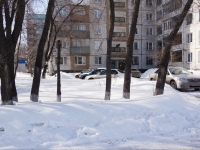 Novokuznetsk, Vokzalnaya st, house 2. Apartment house