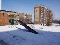 Novokuznetsk, Vokzalnaya st, house 3. Apartment house