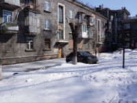 Novokuznetsk, Vokzalnaya st, house 10. Apartment house