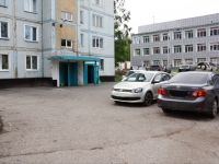 Новокузнецк, Запсибовцев проспект, дом 27. многоквартирный дом