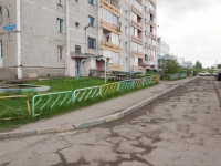 Novokuznetsk, Aviatorov avenue, 房屋 66. 公寓楼