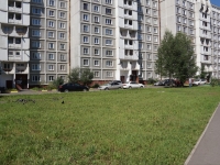 Novokuznetsk, Aviatorov avenue, house 31. Apartment house