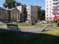 Novokuznetsk, Chelyuskin st, 房屋 32. 公寓楼
