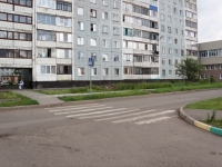 Novokuznetsk, Zorge st, 房屋 42. 公寓楼