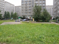 Новокузнецк, Шахтёров проспект, дом 25. многоквартирный дом