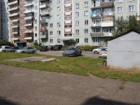 Новокузнецк, Шахтёров проспект, дом 32. многоквартирный дом