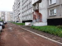 Novokuznetsk, 40 let Pobedy st, house 13. Apartment house