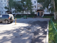 Novokuznetsk, Przhevalsky st, house 8. Apartment house