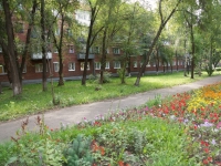 Novokuznetsk, Razvedchikov st, 房屋 44. 公寓楼