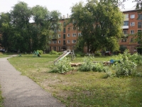 Novokuznetsk, Razvedchikov st, house 54. Apartment house