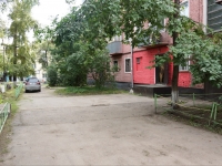 Novokuznetsk, Razvedchikov st, house 72. Apartment house
