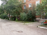 Novokuznetsk, Razvedchikov st, 房屋 76. 公寓楼