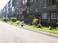 Novokuznetsk, Konev st, house 11. Apartment house