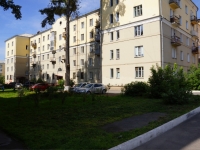 Novokuznetsk, st Lenin, house 42. Apartment house