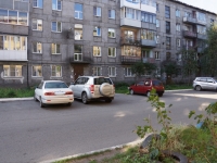 Novokuznetsk, Narodnaya st, 房屋 27А. 公寓楼