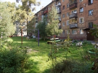 Novokuznetsk, st Smirnov, house 17. Apartment house