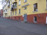 Novokuznetsk, Chekalin st, 房屋 4. 公寓楼