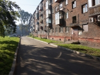 Novokuznetsk, Chekalin st, house 15. Apartment house