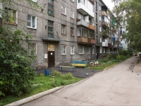 Новокузнецк, улица Петракова, дом 49. многоквартирный дом