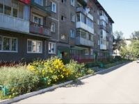 Novokuznetsk, st 40 let VLKSM, house 76. Apartment house