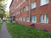 Novokuznetsk, Morisa Toreza st, house 19. Apartment house