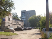 Новокузнецк, Советской Армии проспект, дом 20. многофункциональное здание