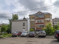, Pyatnitskaya st, house 16. Apartment house