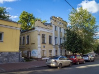 , st Spasskaya, house 37. Apartment house