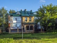 , st Molodoy Gvardii, house 17. Private house