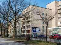 Vyborg, Lenin avenue, house 9. Apartment house