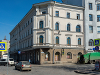 Vyborg, Lenin avenue, house 22. Apartment house