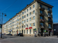 Vyborg, Lenin avenue, house 28. Apartment house