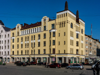 , avenue Suvorov, house 25. Apartment house