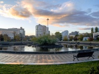 Липецк, площадь Революции. уникальное сооружение Комсомольский пруд